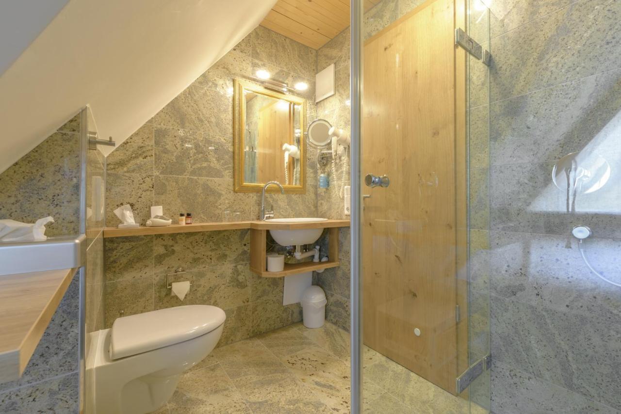 Hotel "Malerwinkel" Gmbh Seeon-Seebruck Habitación foto